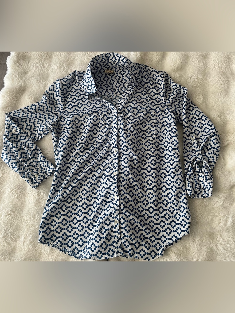 Faded Glory White Button-Up Shirt with Navy Dot Pattern
